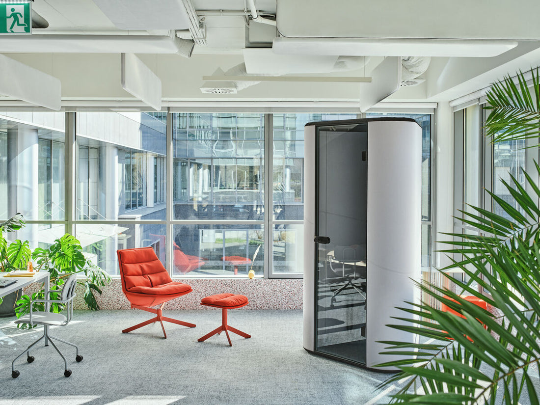 Silence, on travaille ! Les cabines acoustiques, alliées du bien-être au bureau